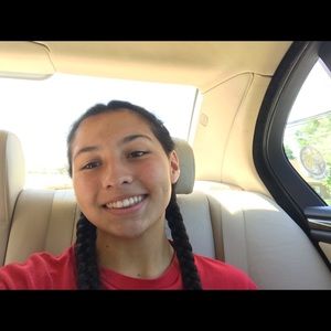 Meet your Posher, Daniela